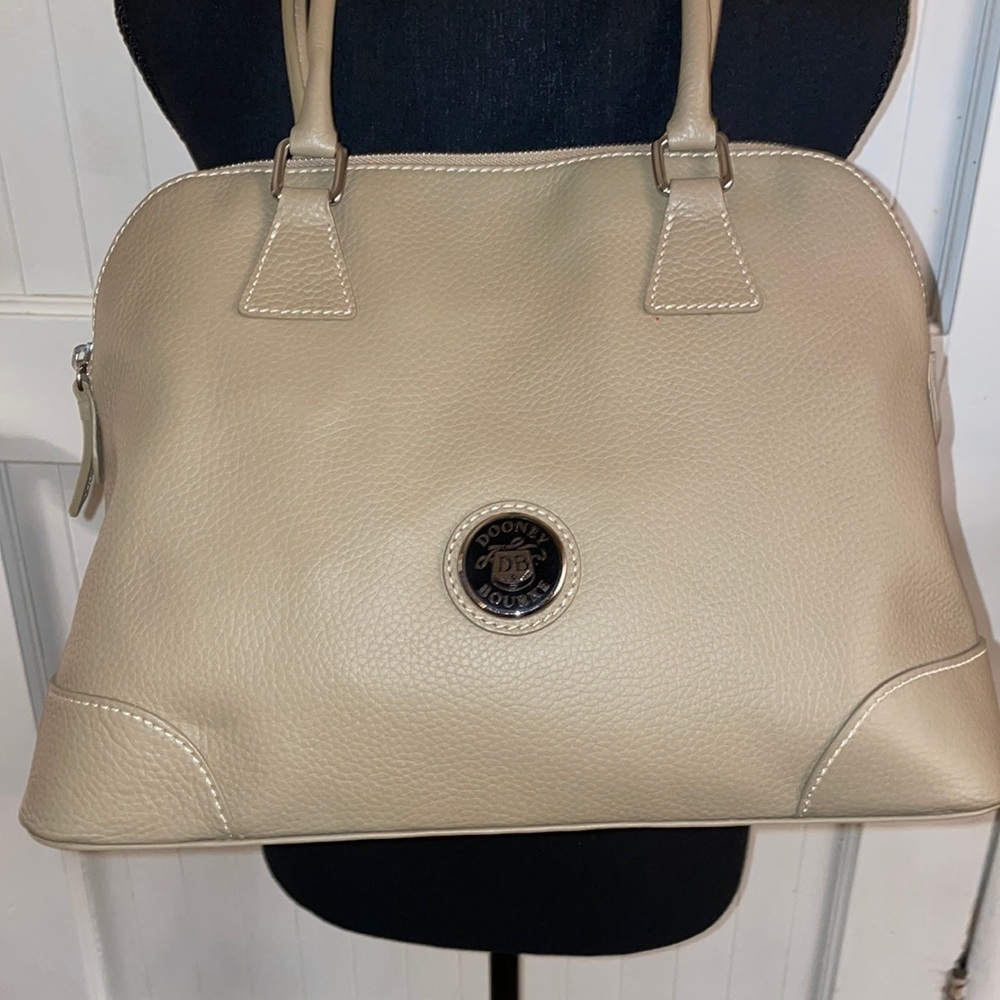 Dooney Bourke